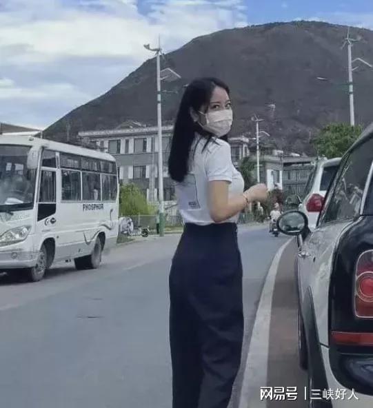 吃瓜网唐山花店老板,吃瓜网上的花艺人生