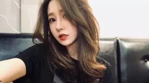 抖音吃瓜网红美女,揭秘网红圈背后的故事与魅力”