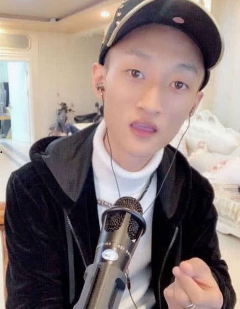 不直播网红吃瓜,揭秘网红吃瓜背后的真相与争议