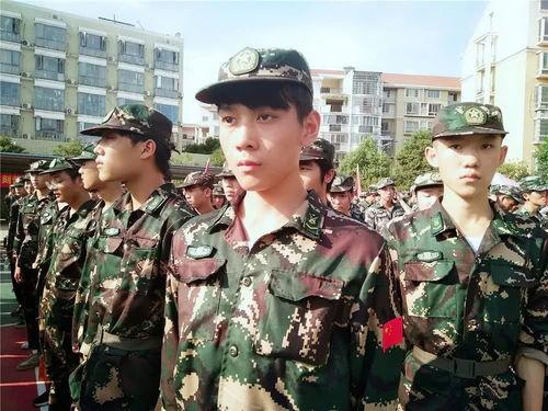 军训吃瓜百度网盘,揭秘军训中的那些趣事与感动