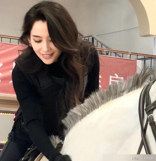 吃瓜网红图片头像女生,揭秘网红吃瓜头像背后的魅力风采